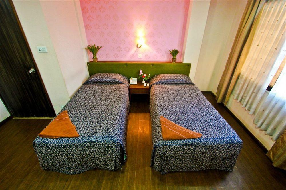 Backyard Hotel Kathmandu Luaran gambar