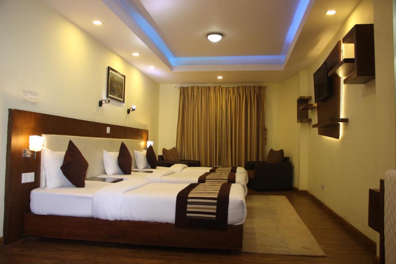 Backyard Hotel Kathmandu Luaran gambar