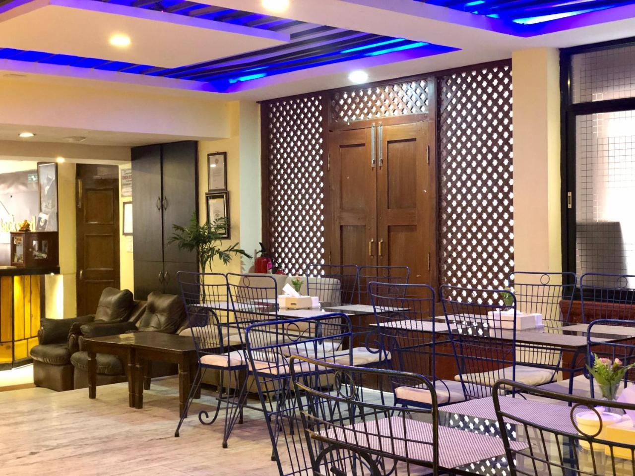 Backyard Hotel Kathmandu Luaran gambar